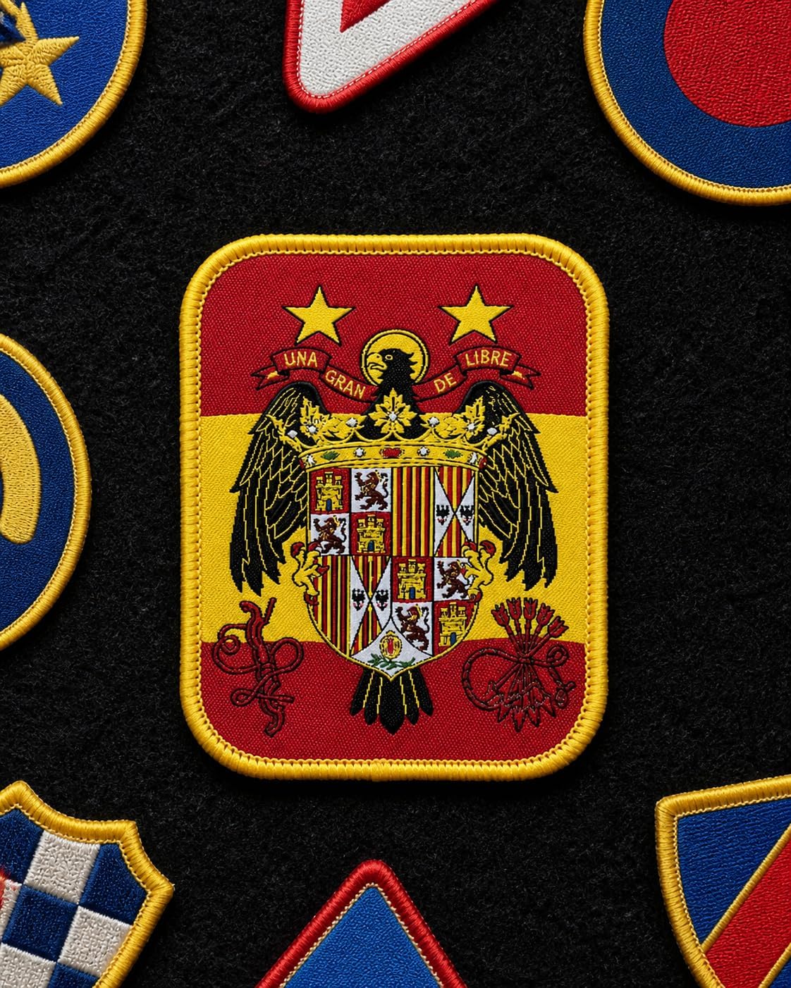 Parche Selección España Águila de San Juan con 2 Estrellas Bordado Woven 80x60 mm - Borde Amarillo, Hook and Loop, Para amantes del coleccionismo, Parche de fútbol