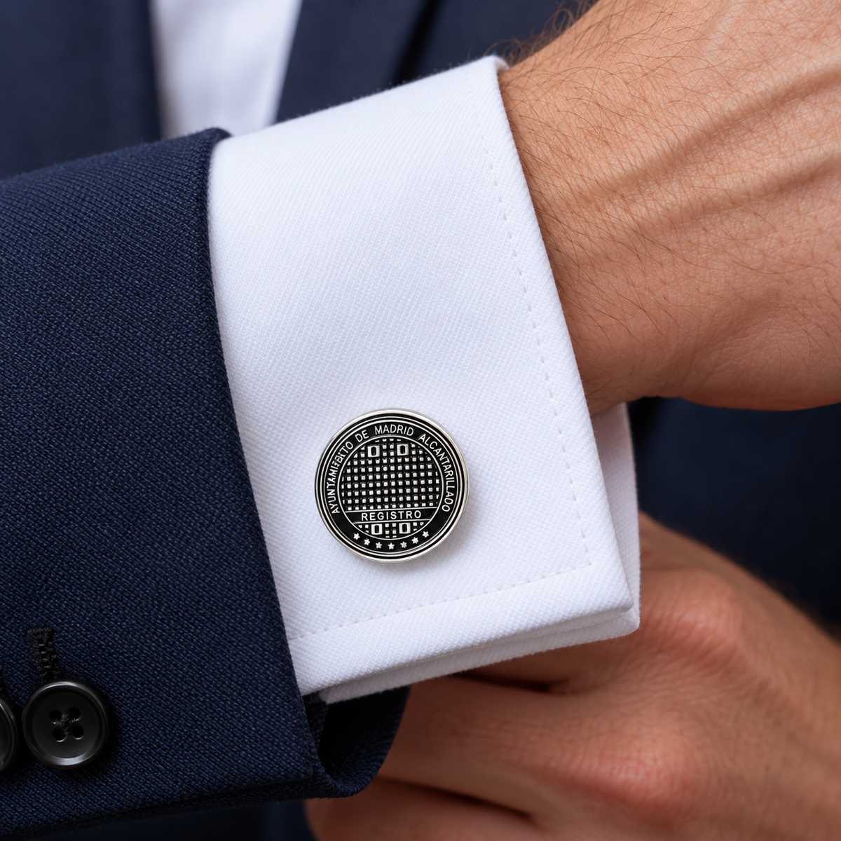 Gemelos Alcantarilla de Madrid / Madrid Sewer Cufflinks