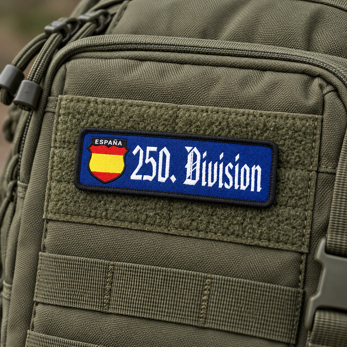 Parche División Azul 250 – Woven con Velcro 9,5 × 3 cm