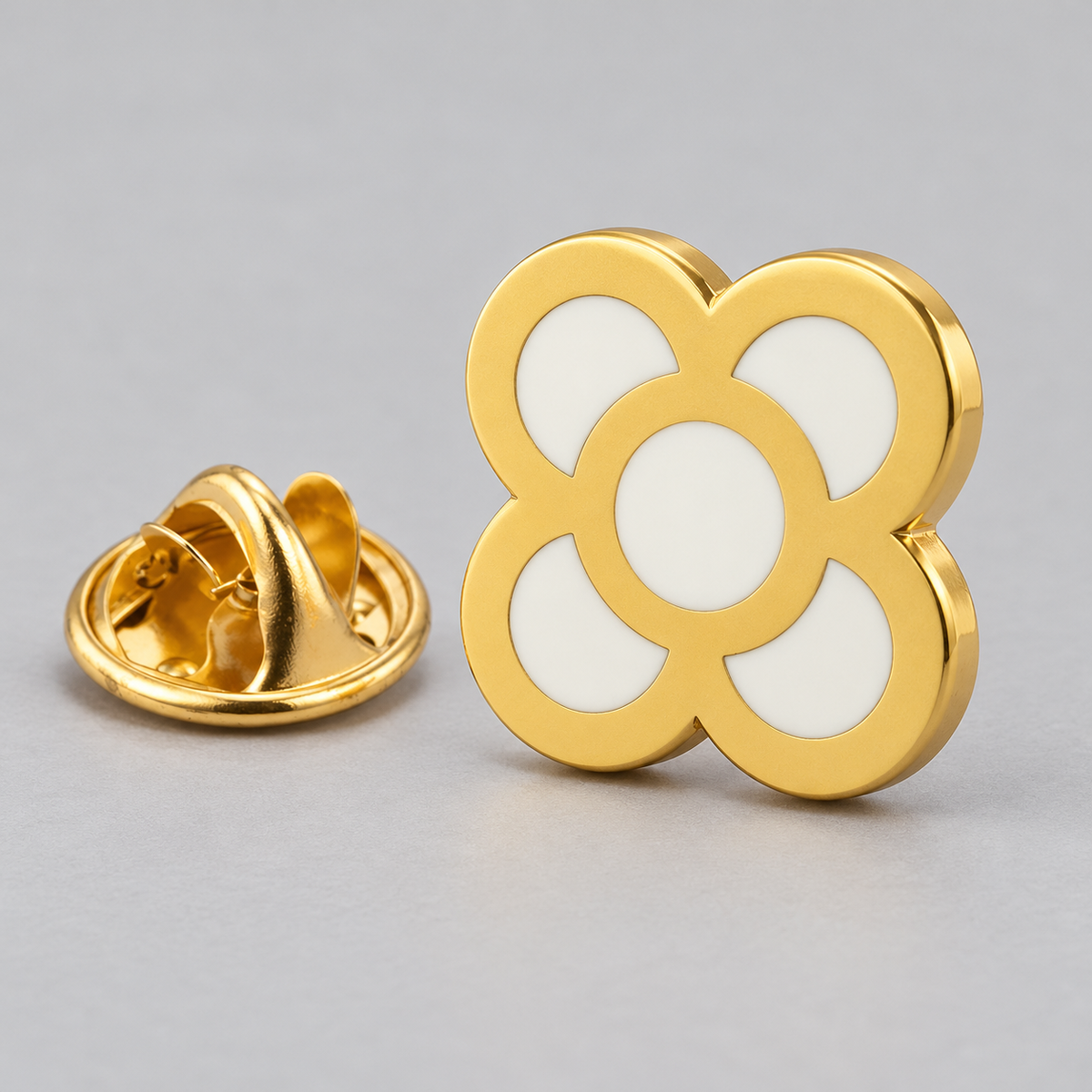 Pin de Solapa Flor de Barcelona Golden 15mm