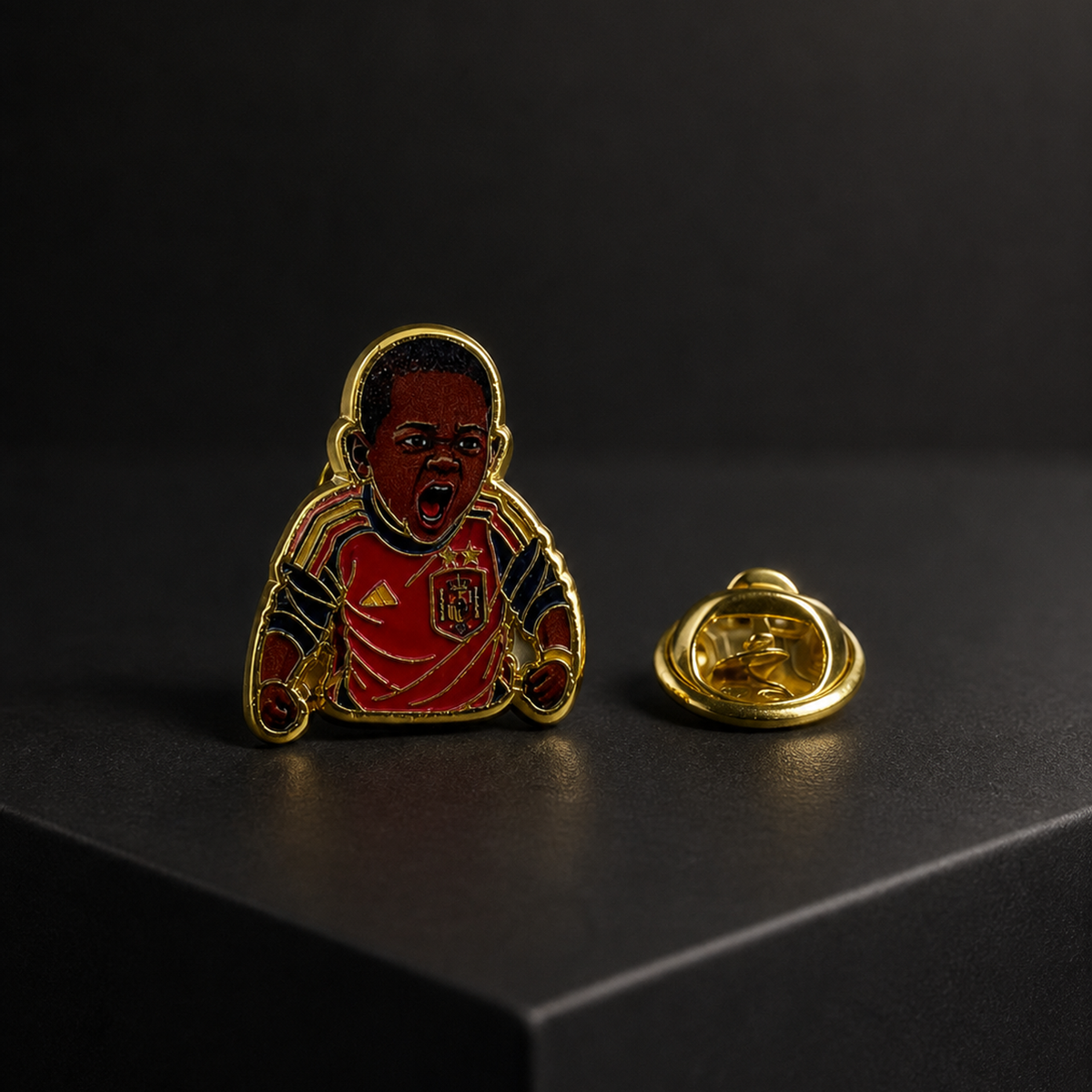 Pin de Solapa Esmaltado Keyne Gritando Hemano Pequeño Selección Española. Pines de equipos de fútbol español, ganador del mundial de fútbol.