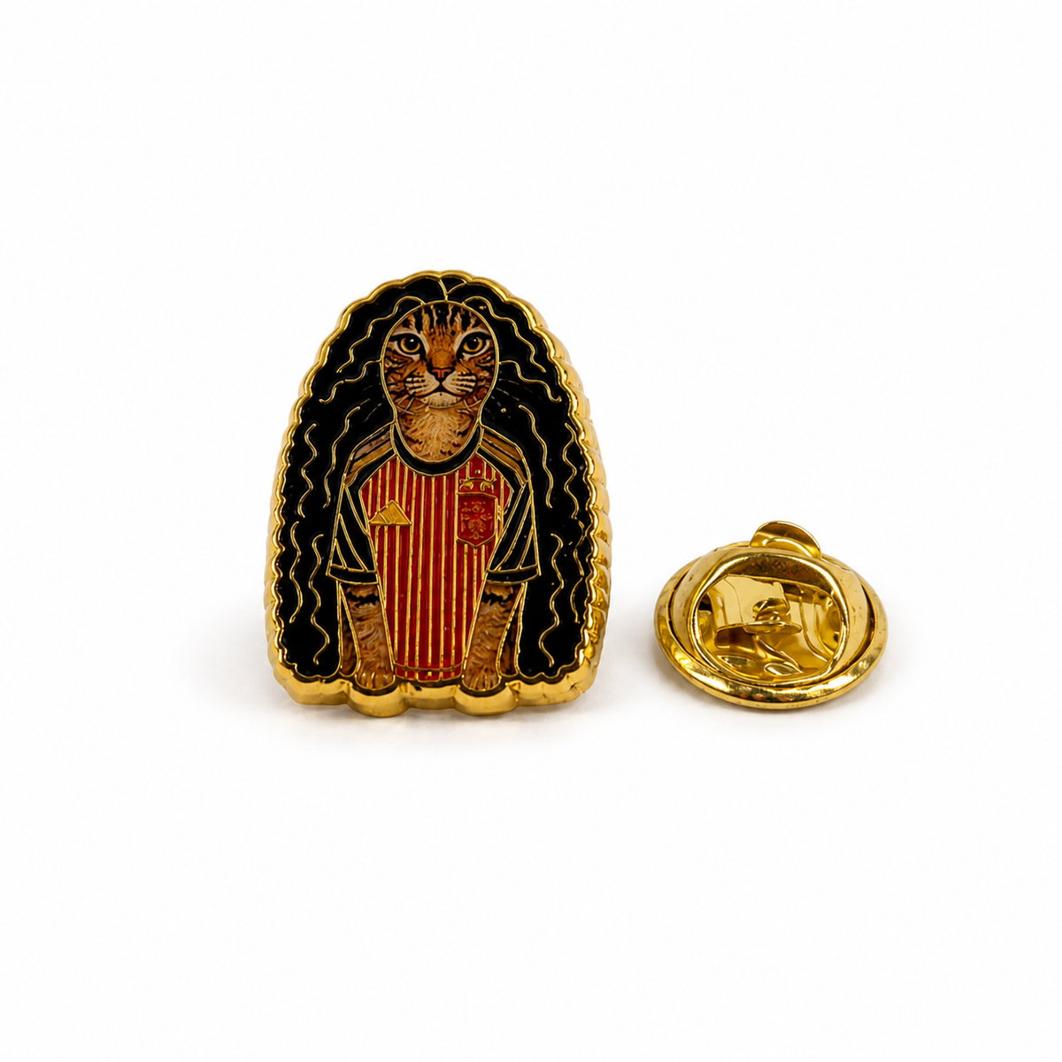 Pin de Solapa Esmaltado Gato Cucurella con Uniforme de Fútbol Español. Pines de fútbol, pines de equipos de fútbol español
