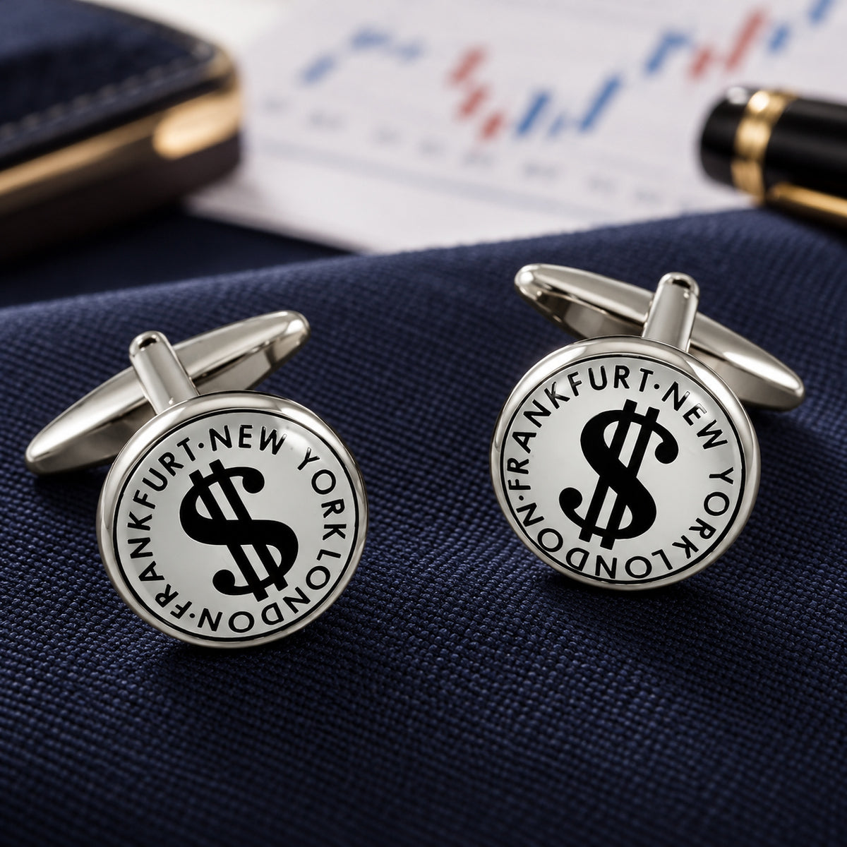 Bolsa y dólar: Par en escena inspirada en su diseño