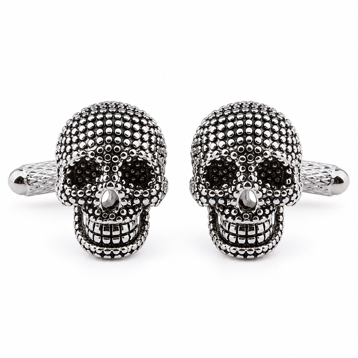 Gemelos para camisa Calavera Black and Steel Dotted. Portada del par sobre fondo blanco.