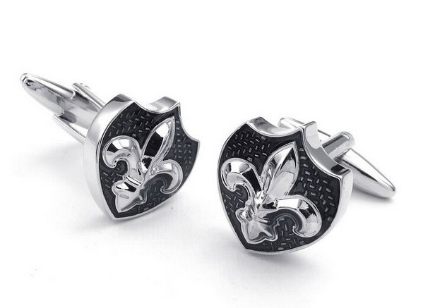 Gemelos para camisa flor de LYS Chrome in a Black Shield