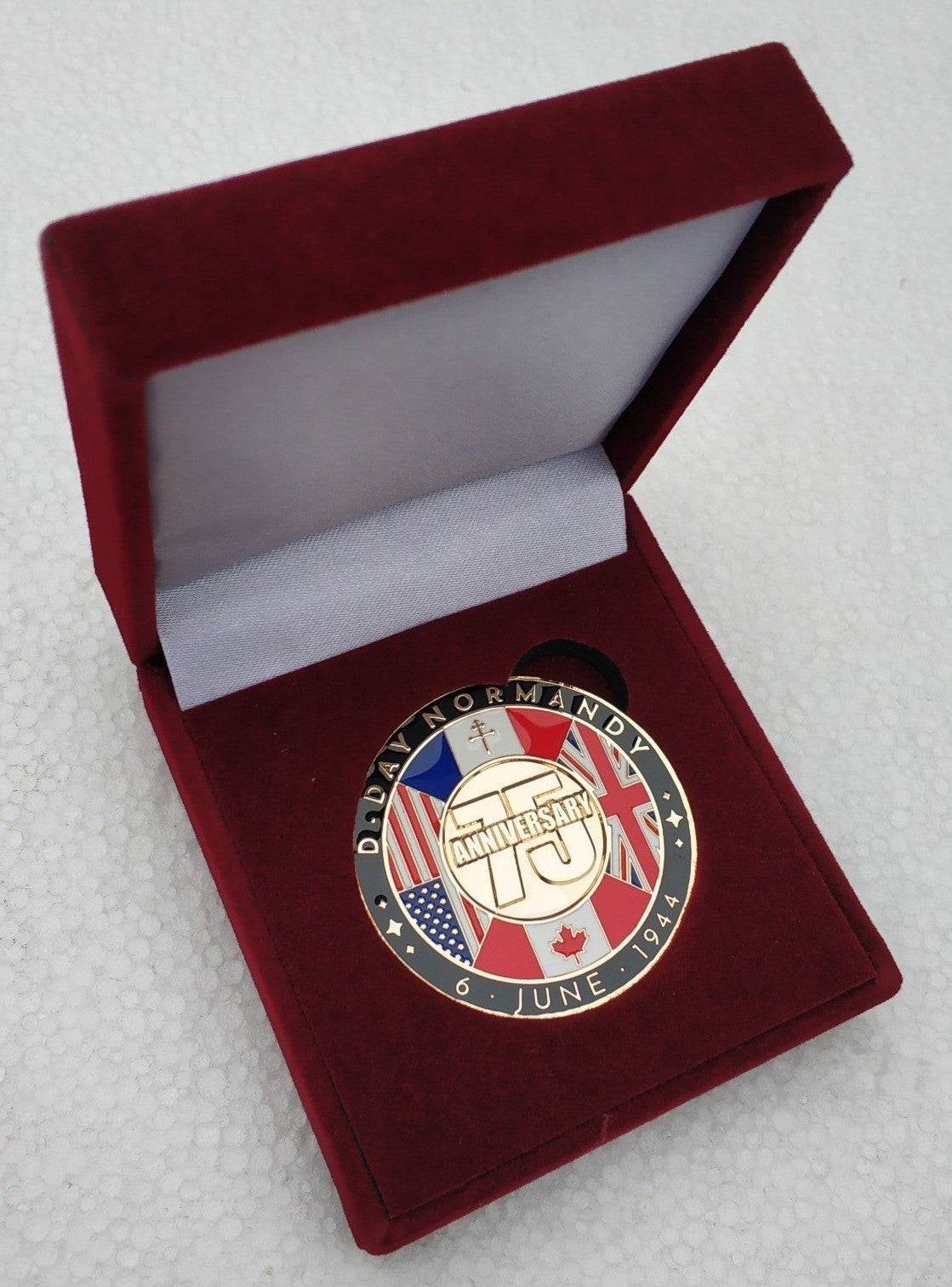 Medalla 75 del Aniversario Desembarco de Normandía D-Day 40mm Con Estuche