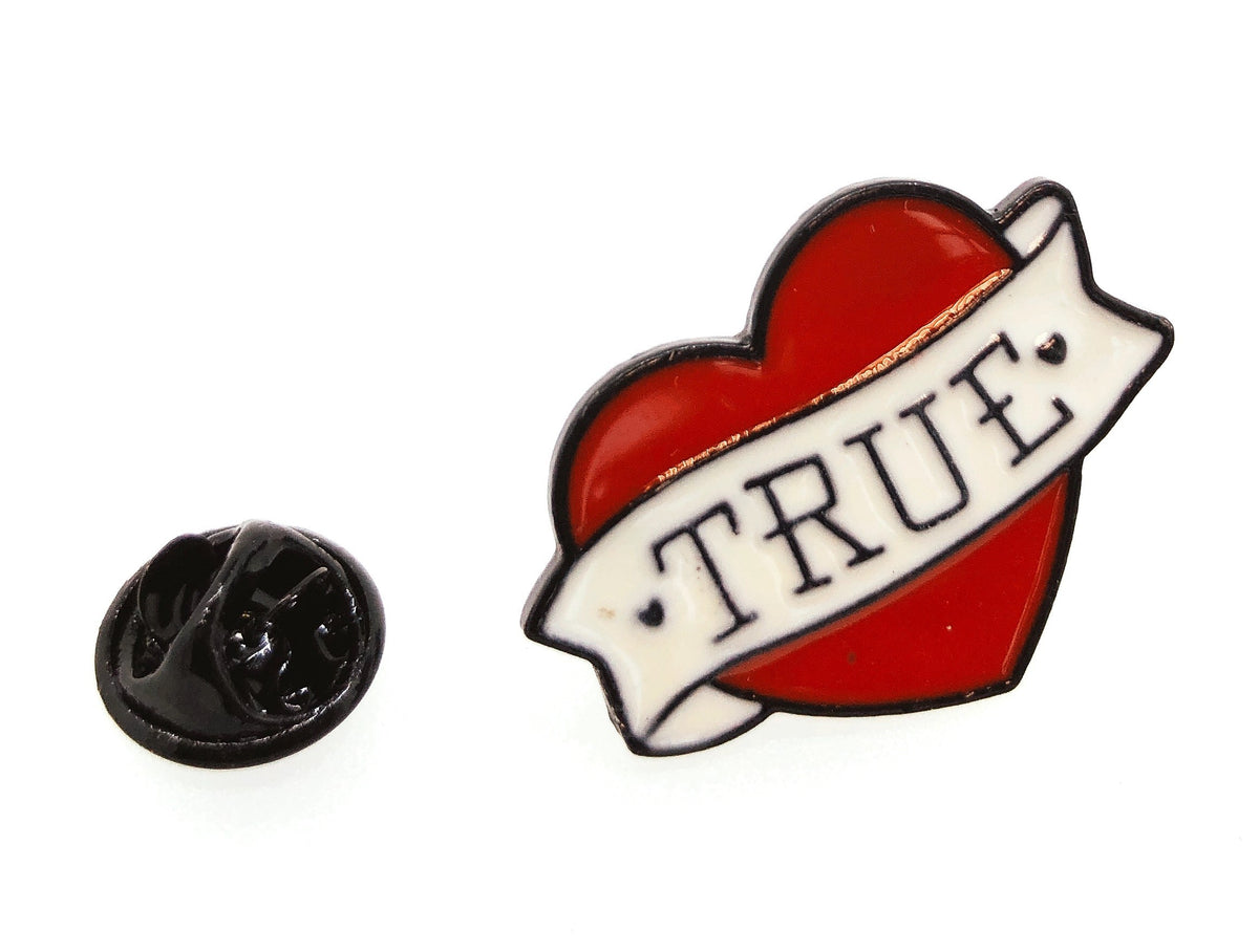 Pin de Solapa Corazon Tattoo TRUE