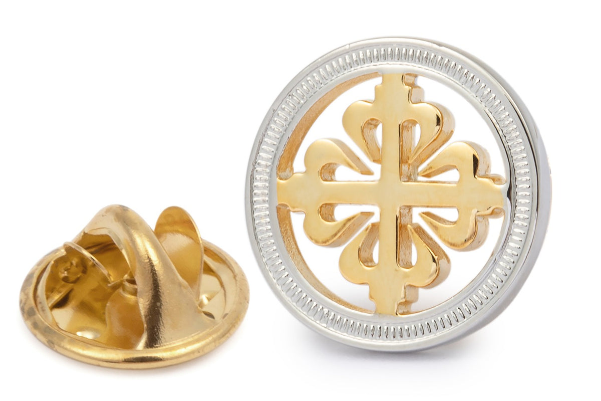 Pin de Solapa de la Cruz de Alcántara en Dorado con detalles en Plateado - 20mm