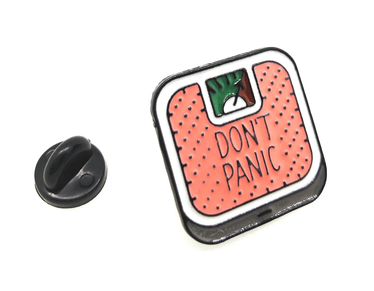 Pin de Solapa Don´t Panic Báscula 25x25mm