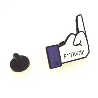 Pin de solapa F*** Trump 25x25mm - Gemlolandia